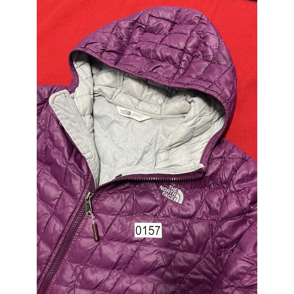 North face‎ Purple Thermoball Parka Women's Size Large Small Flaw